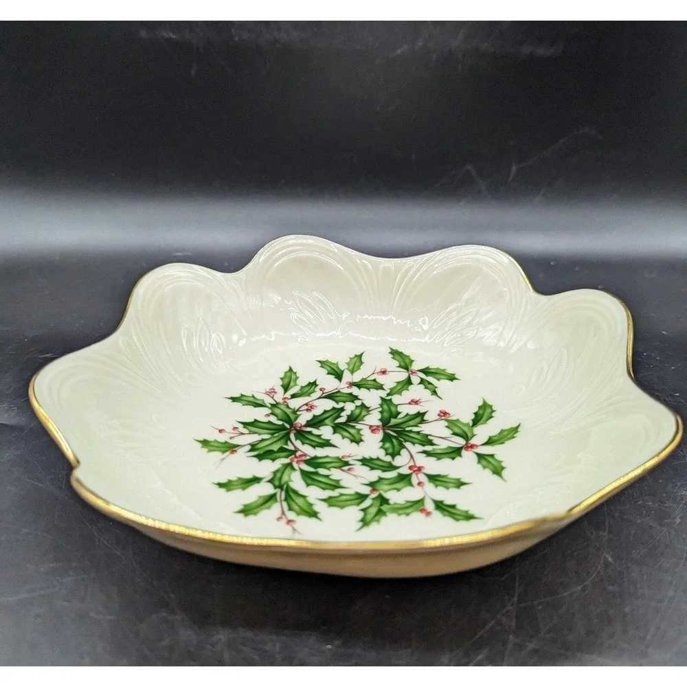 Vintage Lenox Christmas Holiday Holly Berry Square Candy Nut Bowl 7